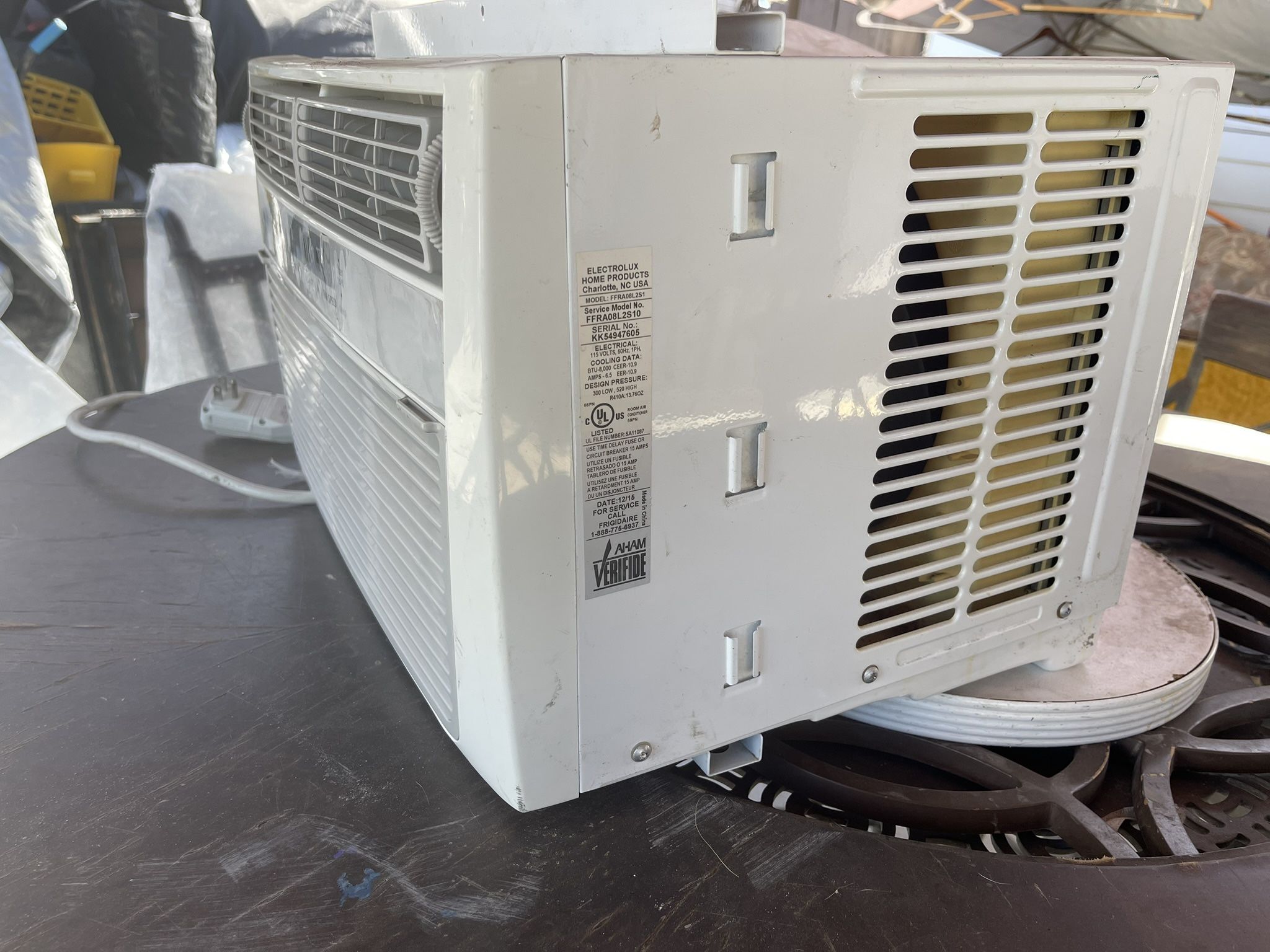 Window AC Works Excellent