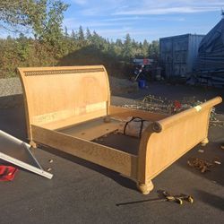 HEADBOARD