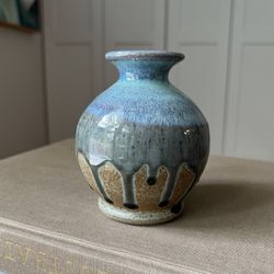 Small Detailed Handmade Vase ( H5” ) firm on price 
