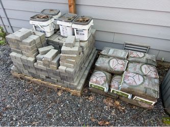 PENDING PICKUP — FREE patio bricks, paver sand + base