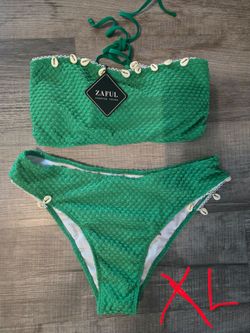 Green seashell xl bikini woman