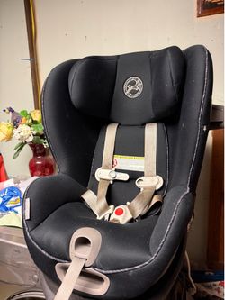 Cybex Infant Car Seat w/ Base