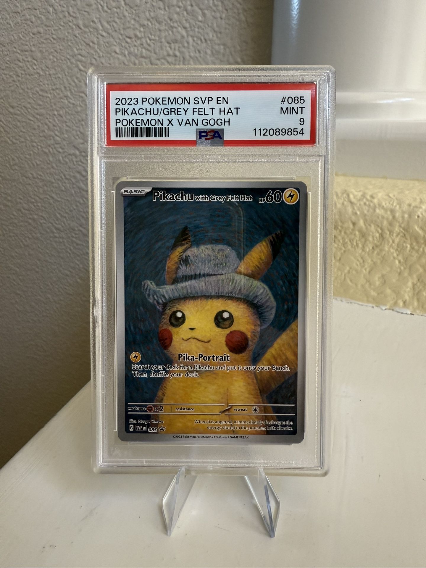2023 POKEMON SVP EN-SV BLACK STAR PROMO #085 PIKACHU WITH GREY FELT HAT PSA 9