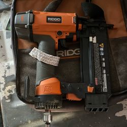 Pistols Para Clavos Ga 18 