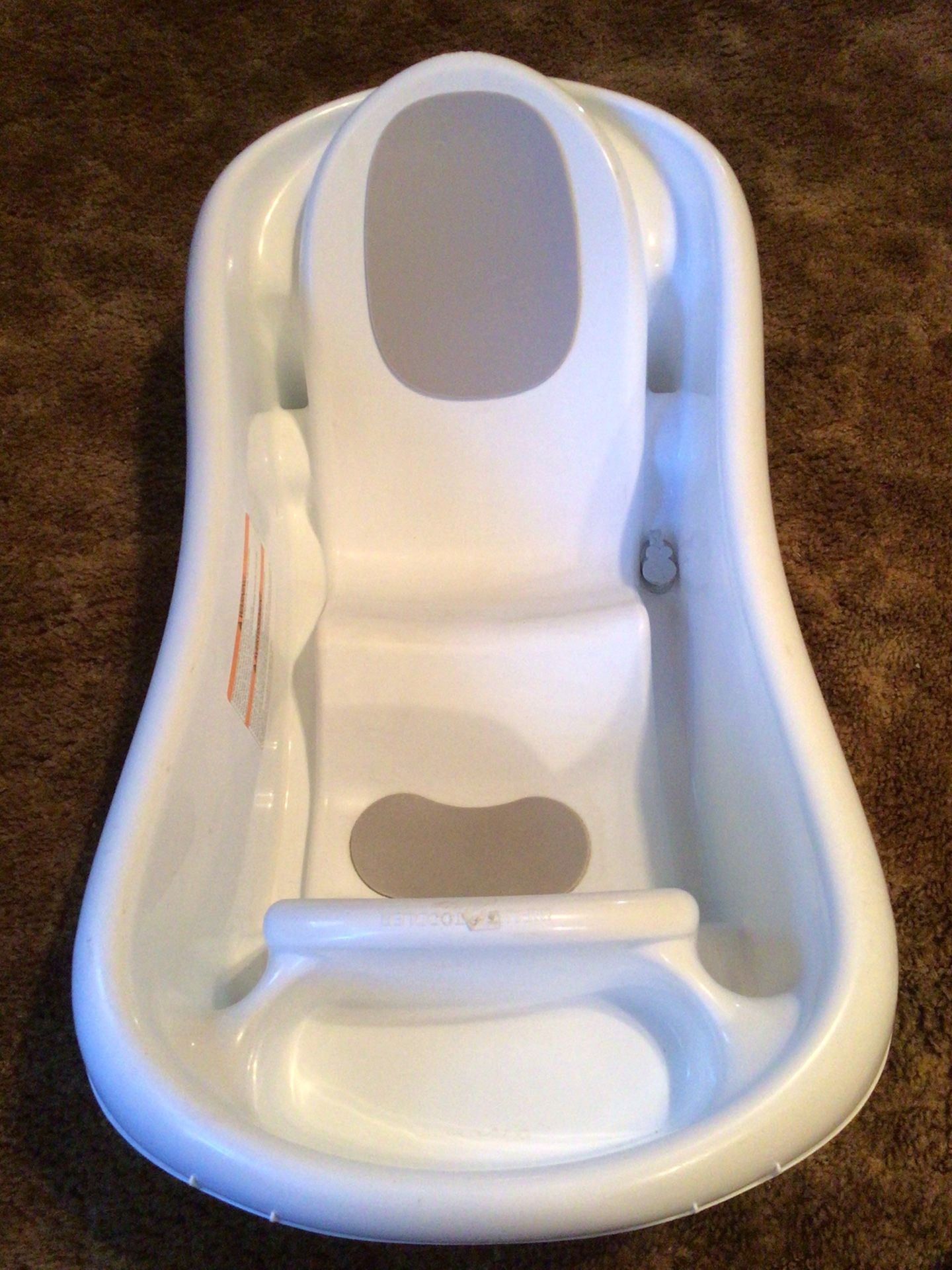 The First Years Sure Comfort Newborn To Toddler Tub, White