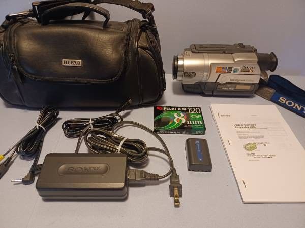 Sony Handycam Hi8 Camcorder