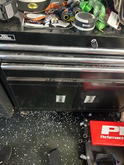 Husky tool box