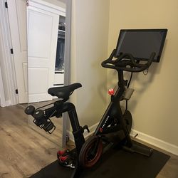 Peloton Bike with Full Set
