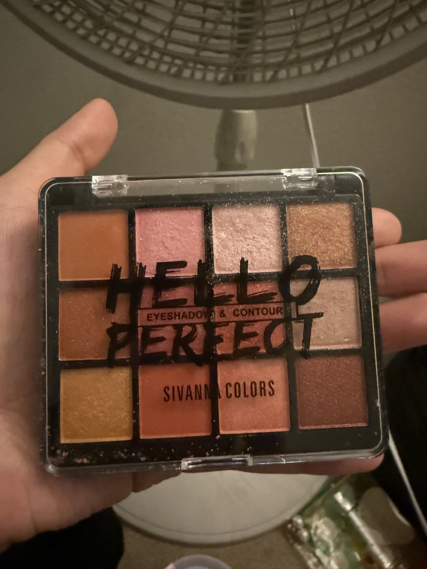 eyeshadow palette 