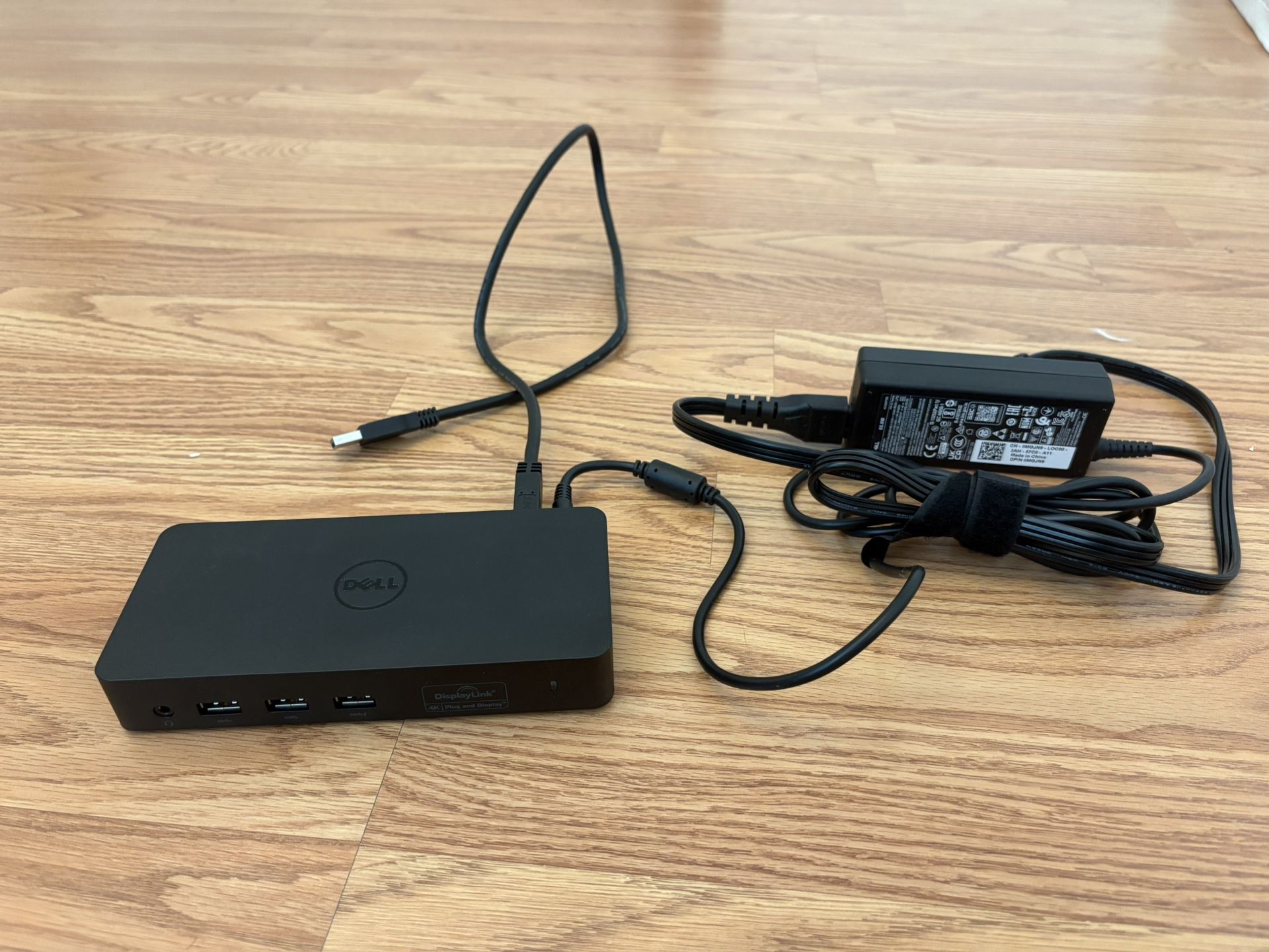 Dell D3100 Docking Station for Dual Monitor 4K