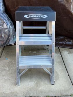 3 step stand heavy duty commercial ladder new asking $150