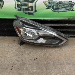 2016-2020 Nissan Sentra Headlight Oem 