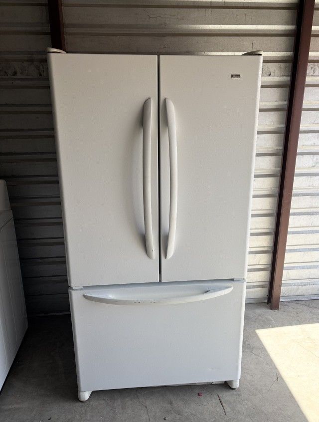 White Kenmore Refrigerator And Freezer
