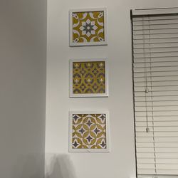 Yellow/Gray Art Work