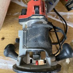 Milwaukee Router