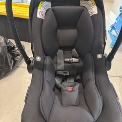 Nuna Pipa with Base - With accessories Car Seat
