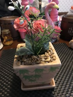 Flower pot