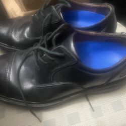 Men’s. Dr Comfort Shoes. 9W