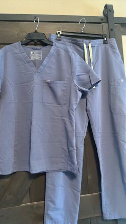 FIGS Scrub Set