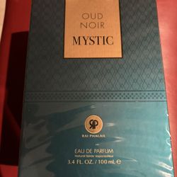 Oud noir mystic