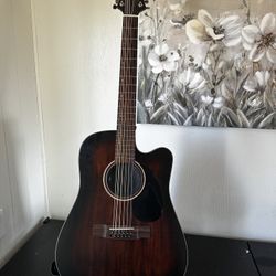 12 String Guitar