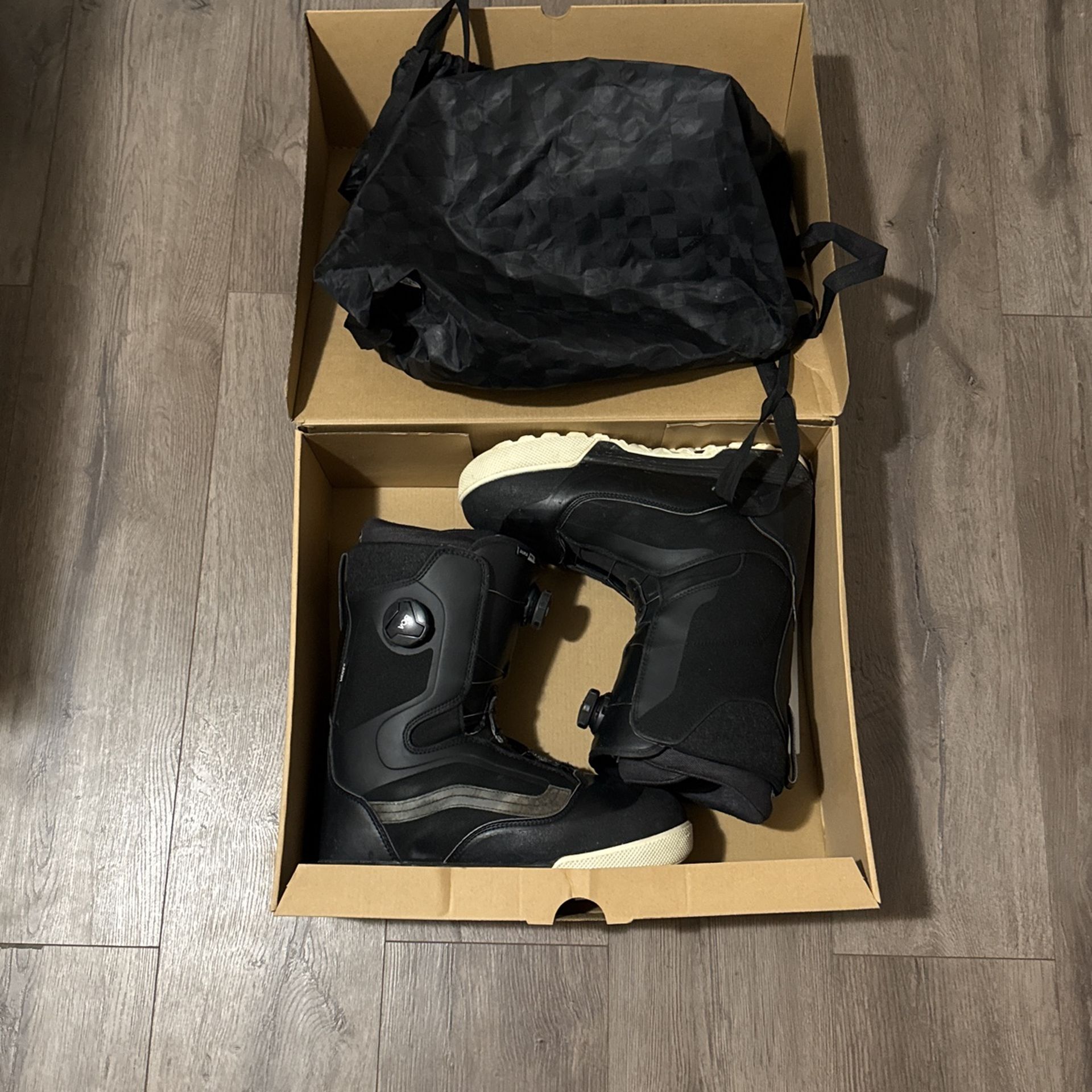 VANS AURA PRO - SIZE 11 M 45 EU W/ BOX