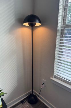 Metal Standing Lamp