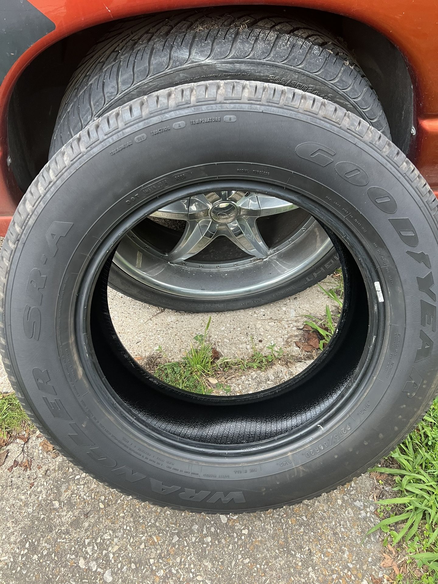 Single tire GOODYEAR WRANGLER SR-A P27560R20 114S