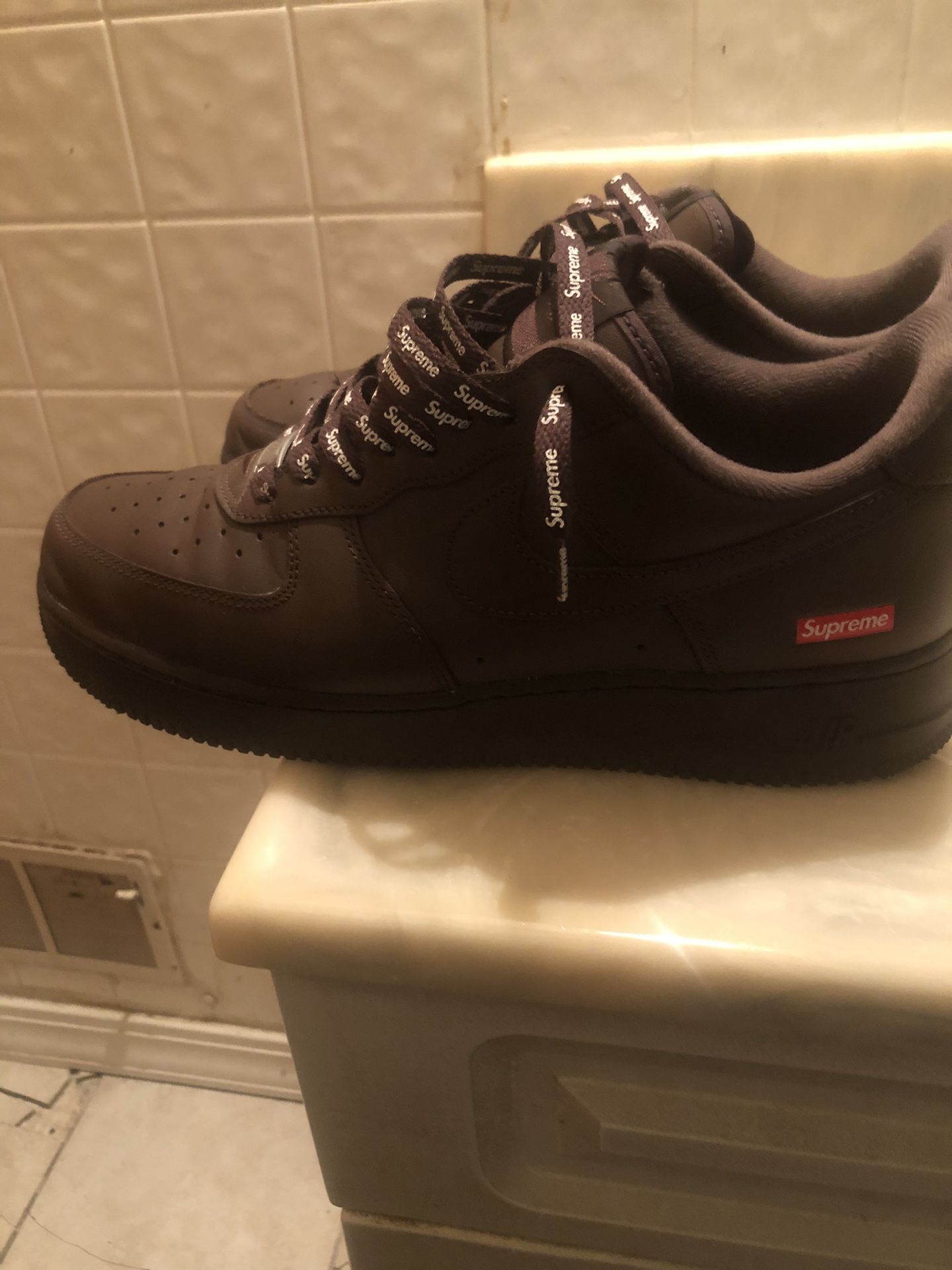 brown supreme af1