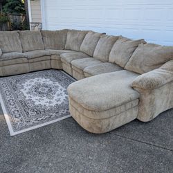 Tan Recliner Sectional Sofa Delivery Available 🚚