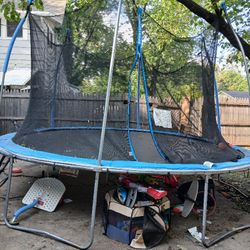 Trampoline 