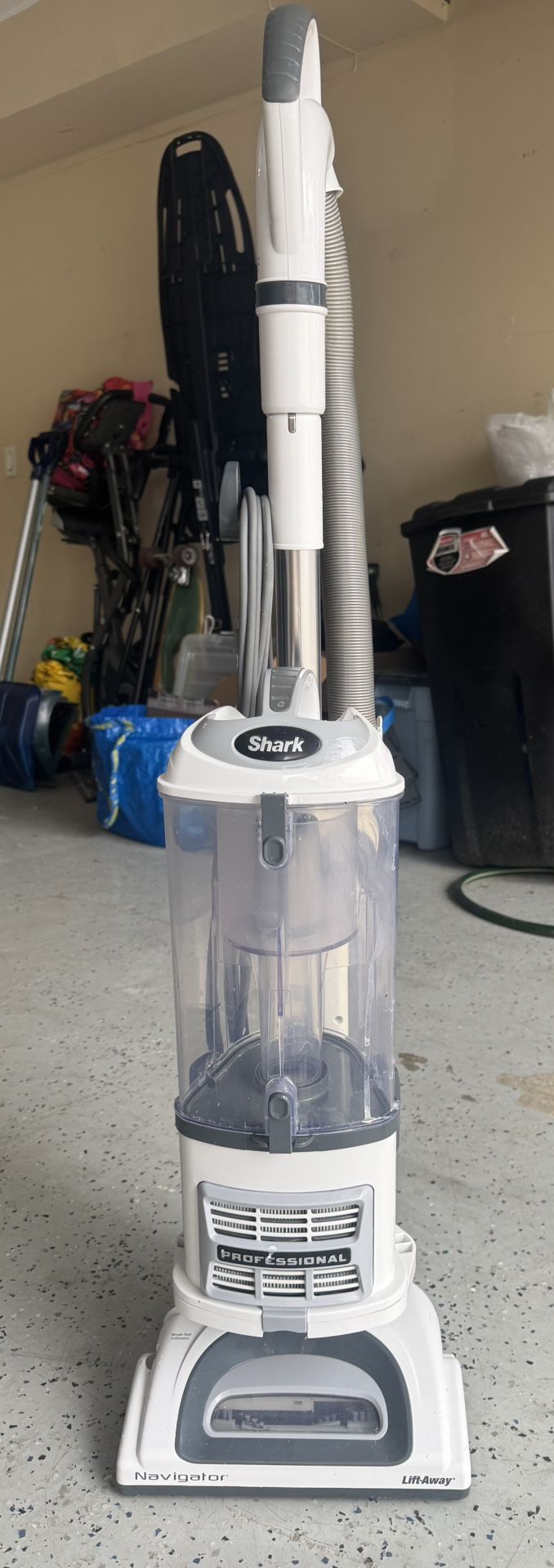 Shark Upright Vacum