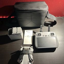 DJI Mini 4 Pro Drone Combo 