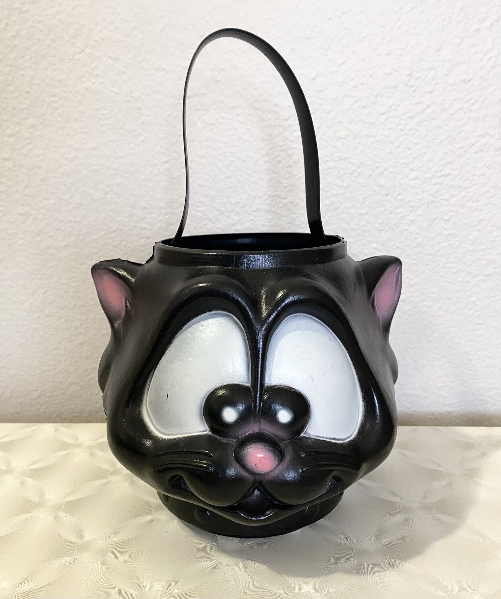 ๐ค Vintage Halloween black cat bucket ๐