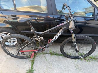 Giant “ REGIN” Mt. Bike 26” tires