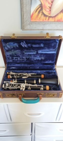 Lions Monarch Plus 10 Clarinet (50% OFF LIMITED TIME OFFER FOR A WEEK!!!)
