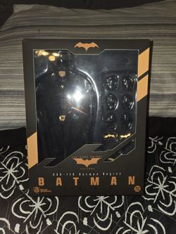 2005 Batman begins Action Figure