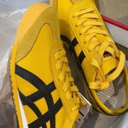 lifestyle casual shoes
