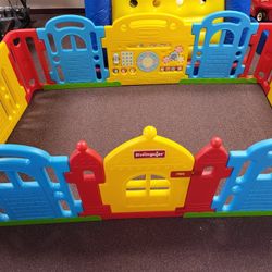 Dwingular Castle Kids Large  Play Pen