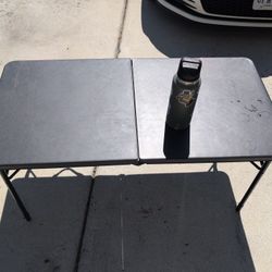 Foldable Table