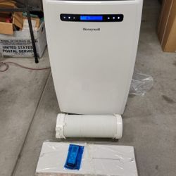 Honeywell 10,000 BTU AC Portable Air Conditioner New