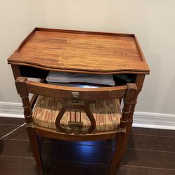 Duncan Phyfe Desk With Chair 