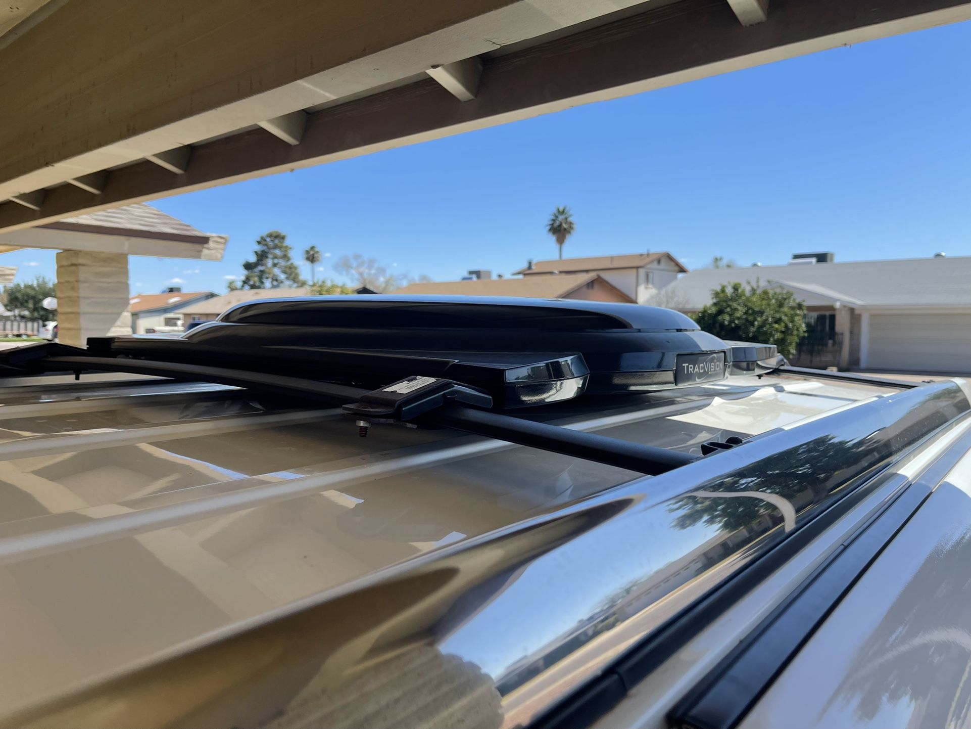 TracVision By KVH car Tv Satellite.
