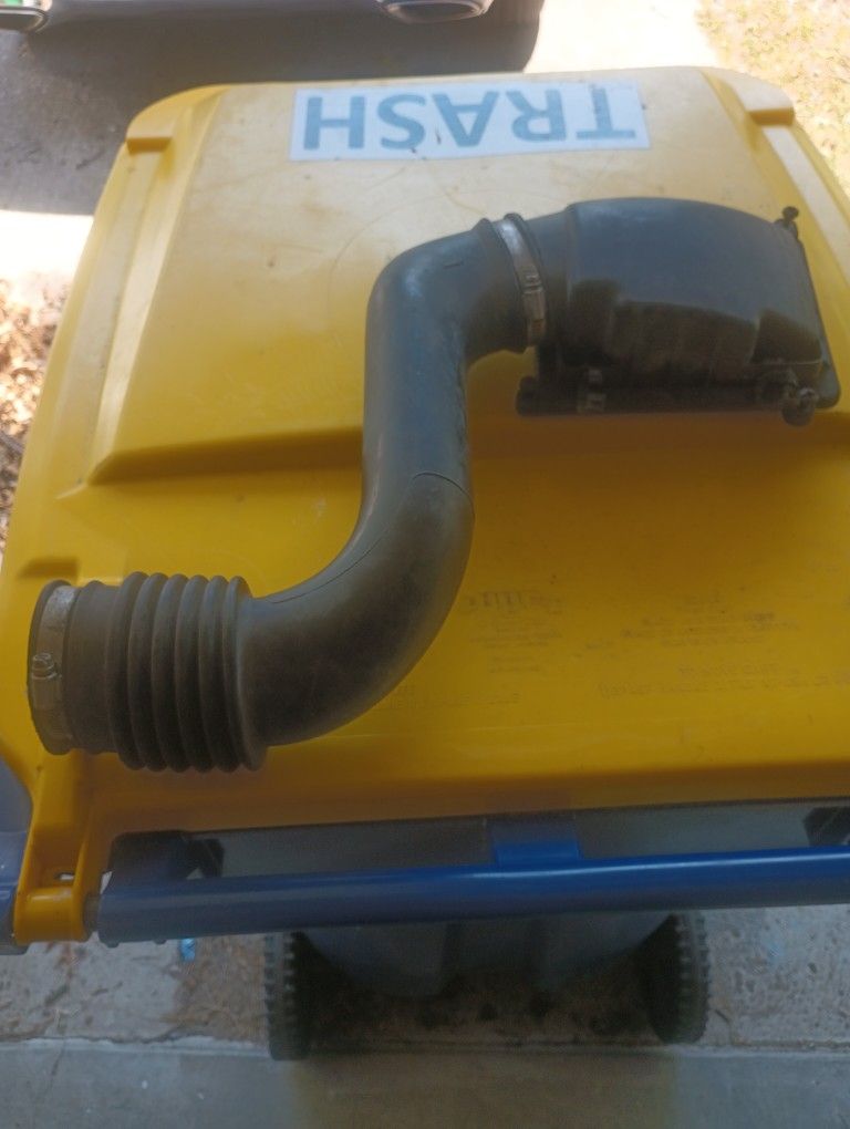 2004 Chevy Cavalier Intake