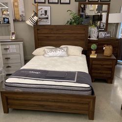 Full Size 4 Pc Bedroom Set. Also Available In Twin, Queen & King 