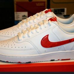 NIKE COURT VISION LOW  SNEAKER