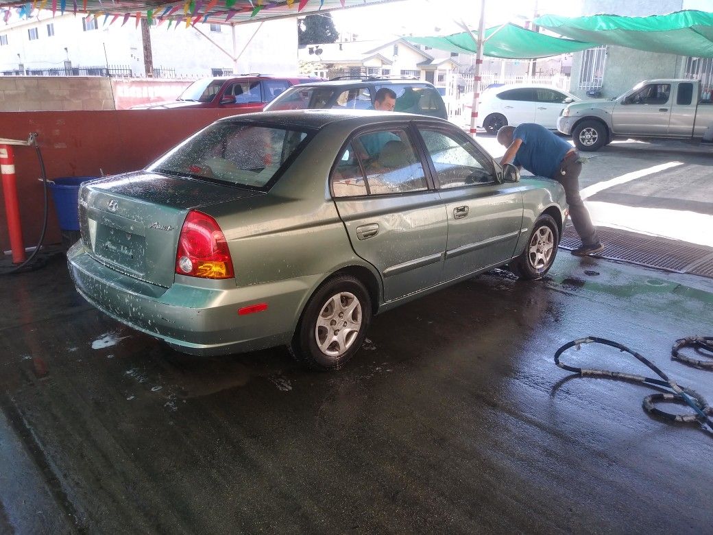 2004 Hyundai Accent