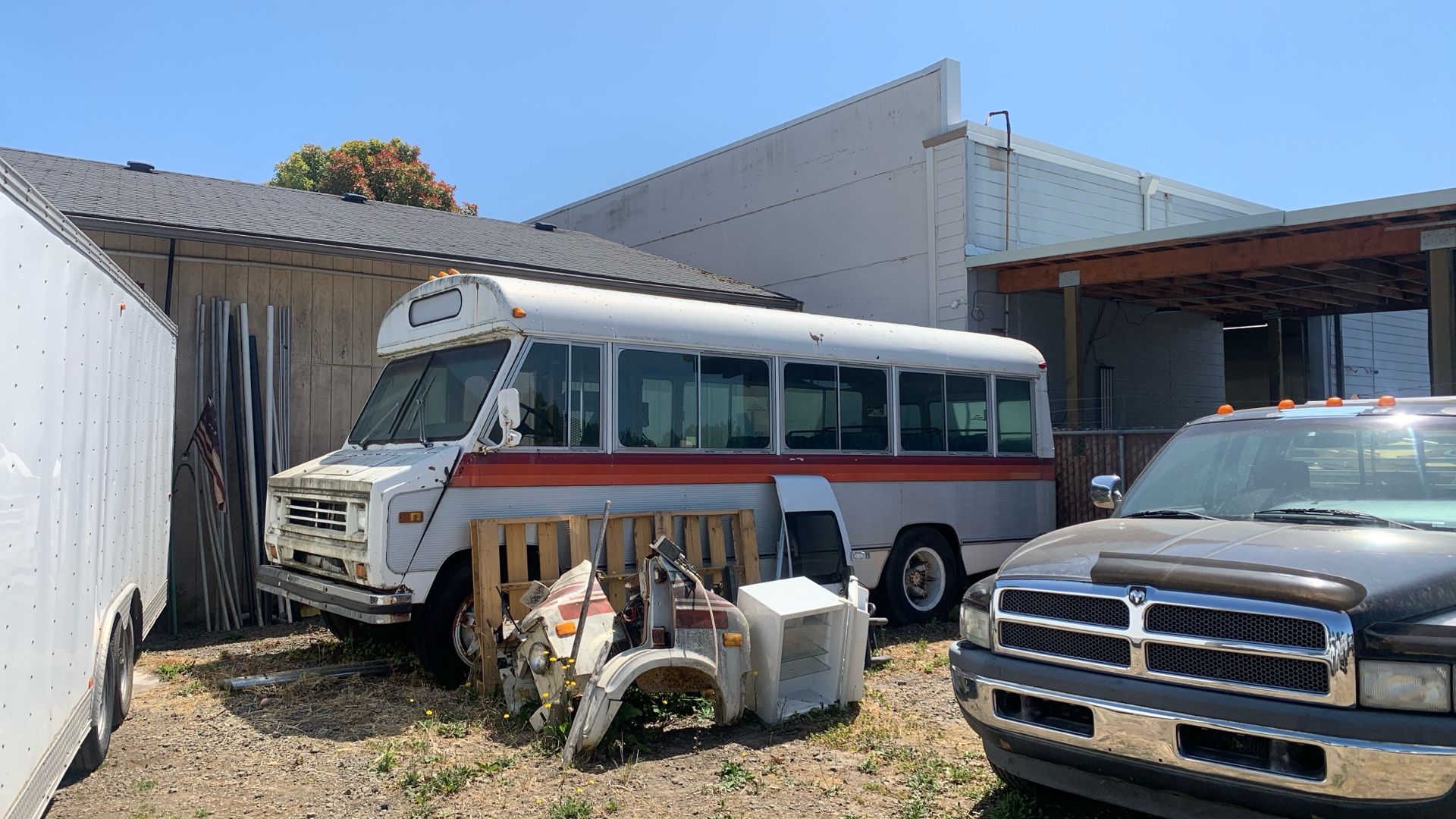Old Mini Bus