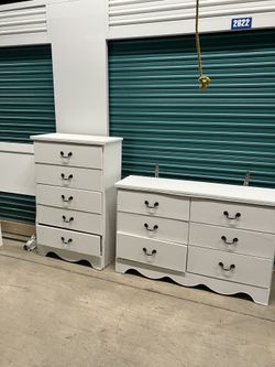 All White ASHLEY Furniture Twin Sz bedroom Set