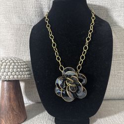 Black & gold Costume Rose Glass Necklace 